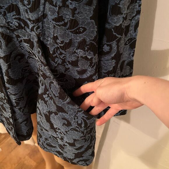 CMC USA Women’s Size Large Blue Tapestry Vintage Print Button up Long Jacket - Picture 8 of 14